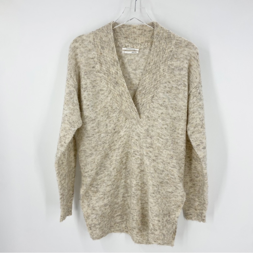 Anthro Low V Neck Cream Tan Sweater Womens XS